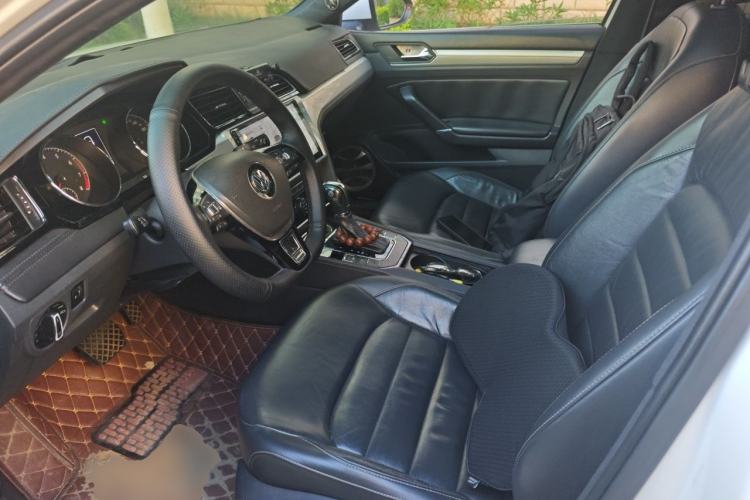 Used Volkswagen Lamando 2015 280TSI DSG Comfort Edition Left Front Seat