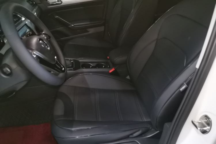 Used Volkswagen Lamando 2015 280TSI DSG Comfort Edition Left Front Seat