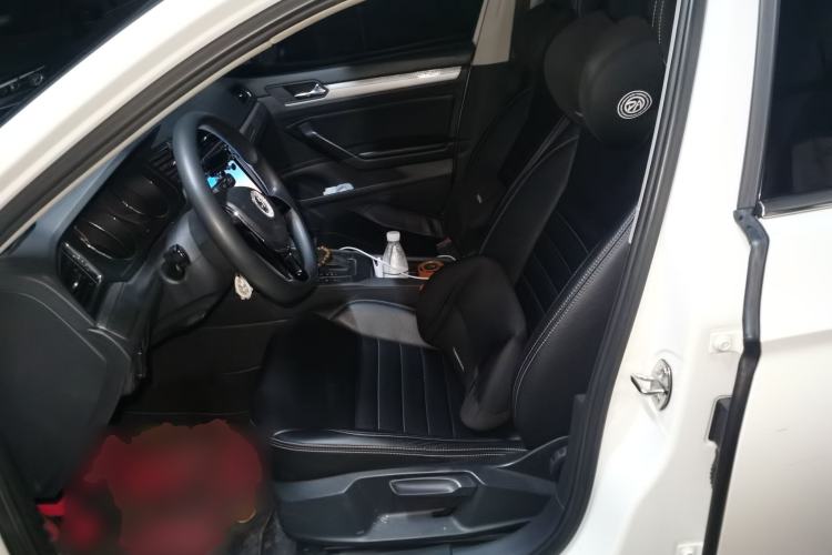 Used Volkswagen Lamando 2015 230TSI DSG Fashion Edition Left Front Seat