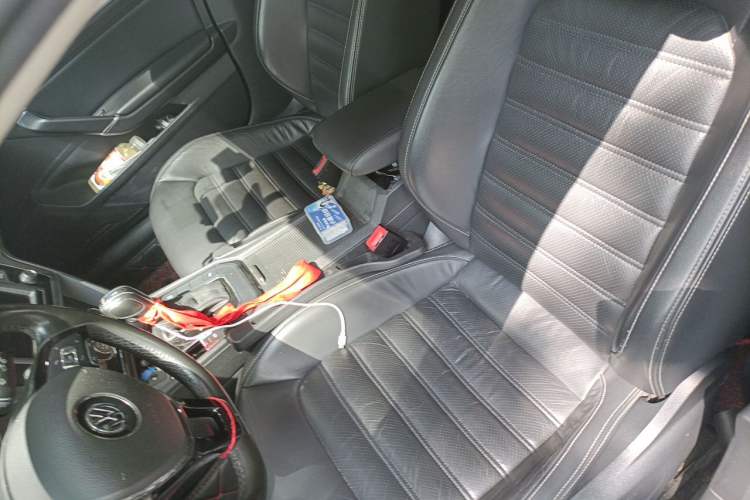 Used Volkswagen Lamando 2015 280TSI DSG Luxury Edition Left Front Seat