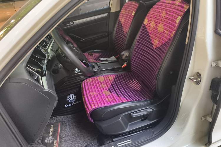 Used Volkswagen Lamando 2015 280TSI DSG Comfort Edition Left Front Seat