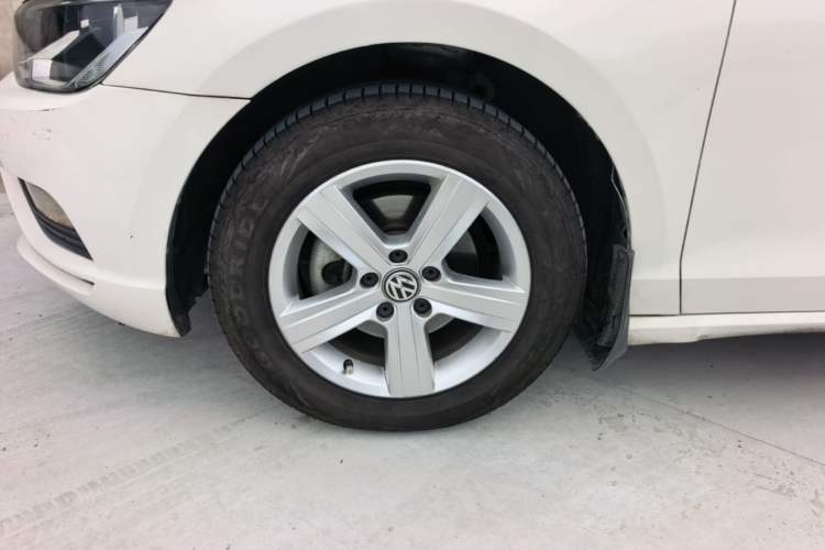 Used Volkswagen Lamando 2015 230TSI DSG Fashion Edition Left Front Wheel Hub