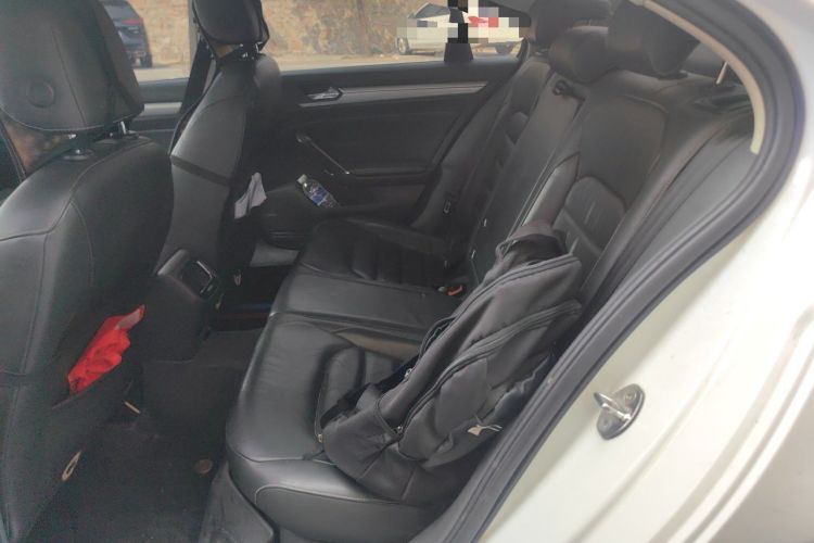Used Volkswagen Lamando 2015 280TSI DSG Comfort Edition Left Rear Seat