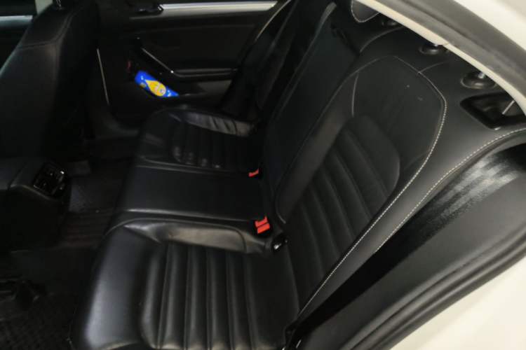 Used Volkswagen Lamando 2015 280TSI DSG Luxury Edition Left Rear Seat