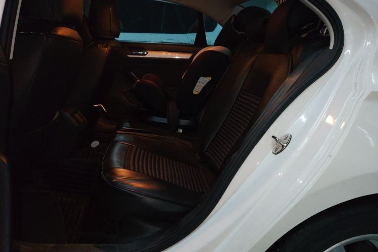Used Volkswagen Lamando 2015 230TSI DSG Fashion Edition Left Rear Seat