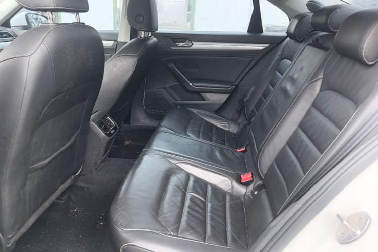 Used Volkswagen Lamando 2015 280TSI DSG Comfort Edition Left Rear Seat