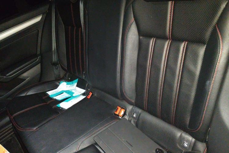 Used Volkswagen Lamando 2015 230TSI DSG Fashion Edition Left Rear Seat