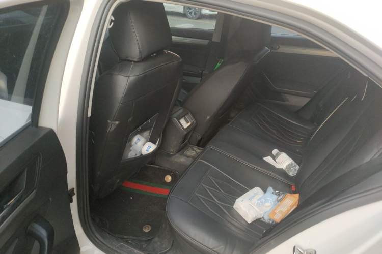 Used Volkswagen Lamando 2015 230TSI DSG Fashion Edition Left Rear Seat