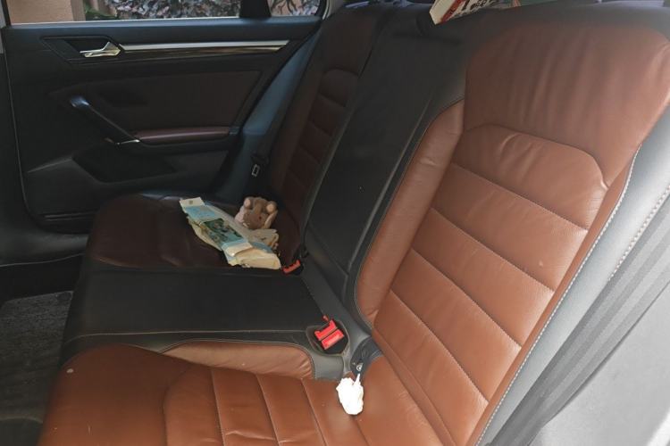 Used Volkswagen Lamando 2015 280TSI DSG Comfort Edition Left Rear Seat