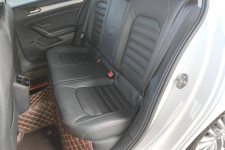 Used Volkswagen Lamando 2015 330TSI DSG Luxury Edition Left Rear Seat