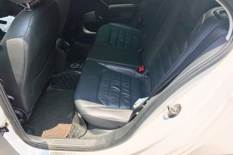 Used Volkswagen Lamando 2015 280TSI DSG Comfort Edition Left Rear Seat