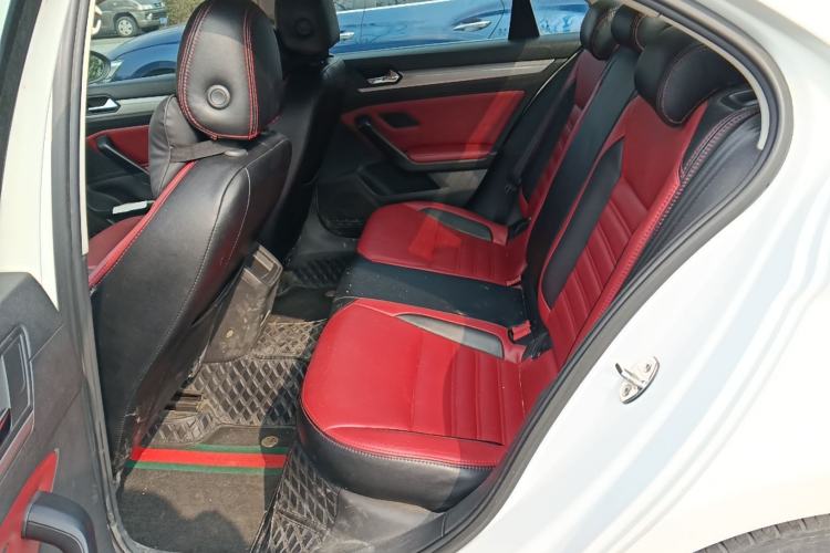 Used Volkswagen Lamando 2015 230TSI Manual Trend Edition Left Rear Seat