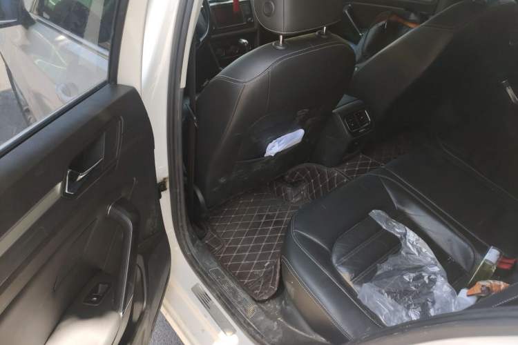 Used Volkswagen Lamando 2015 330TSI DSG Luxury Edition Left Rear Seat