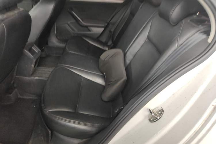 Used Volkswagen Lamando 2015 230TSI DSG Fashion Edition Left Rear Seat