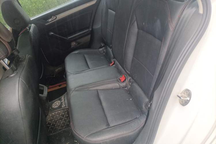 Used Volkswagen Lamando 2015 230TSI DSG Fashion Edition Left Rear Seat