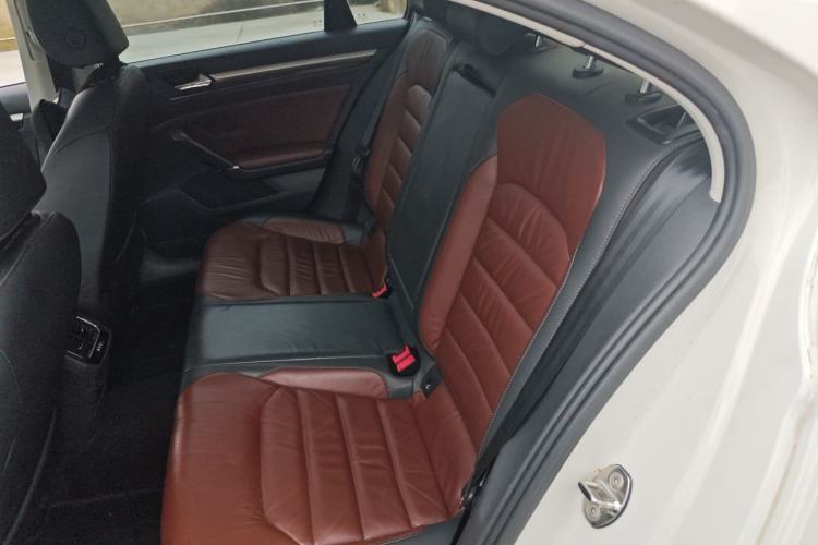 Used Volkswagen Lamando 2015 330TSI DSG Comfort Edition Left Rear Seat
