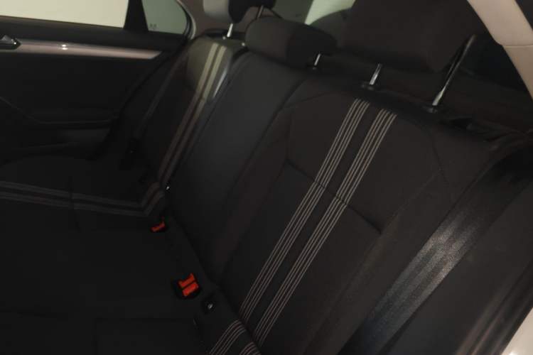 Used Volkswagen Lamando 2015 230TSI DSG Fashion Edition Left Rear Seat