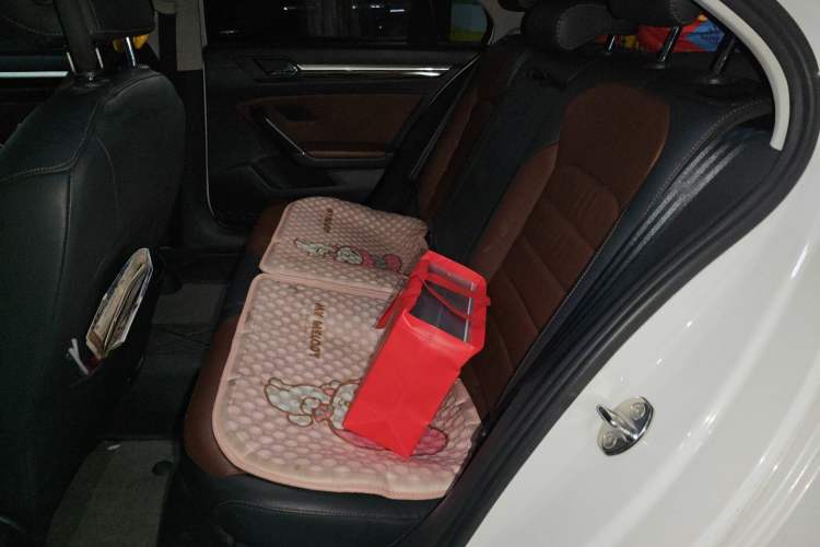 Used Volkswagen Lamando 2015 280TSI DSG Comfort Edition Left Rear Seat