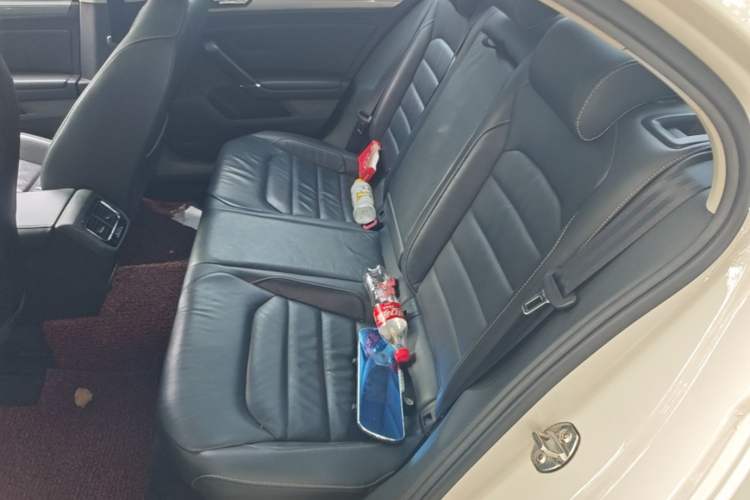 Used Volkswagen Lamando 2015 280TSI DSG Comfort Edition Left Rear Seat