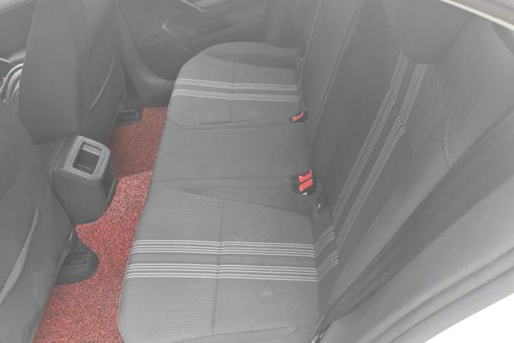 Used Volkswagen Lamando 2015 230TSI DSG Fashion Edition Left Rear Seat