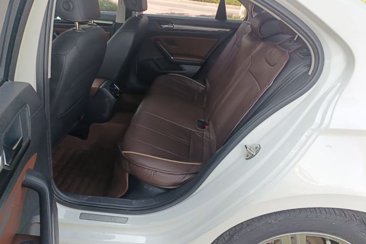Used Volkswagen Lamando 2015 280TSI DSG Comfort Edition Left Rear Seat