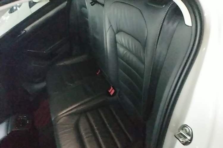 Used Volkswagen Lamando 2015 280TSI DSG Comfort Edition Left Rear Seat