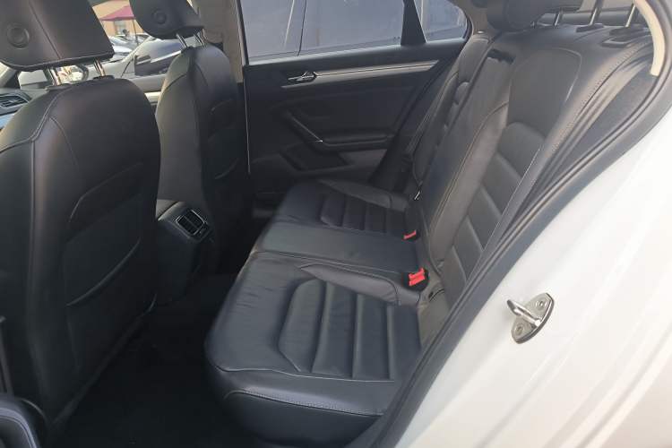 Used Volkswagen Lamando 2015 280TSI DSG Comfort Edition Left Rear Seat