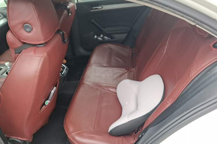 Used Volkswagen Lamando 2015 230TSI DSG Fashion Edition Left Rear Seat