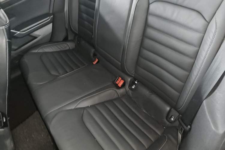 Used Volkswagen Lamando 2015 280TSI DSG Comfort Edition Left Rear Seat