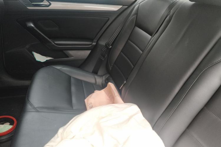 Used Volkswagen Lamando 2015 230TSI DSG Fashion Edition Left Rear Seat
