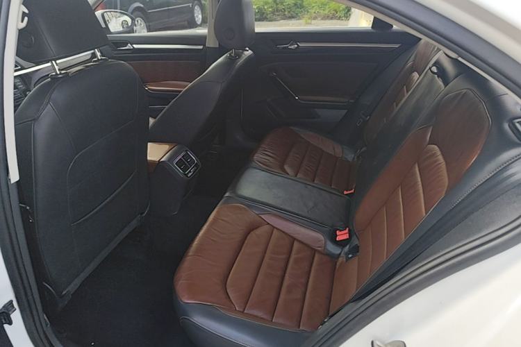 Used Volkswagen Lamando 2015 280TSI DSG Comfort Edition Left Rear Seat