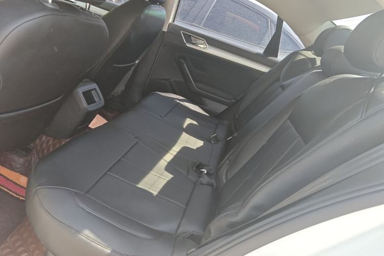 Used Volkswagen Lamando 2015 230TSI DSG Fashion Edition Left Rear Seat