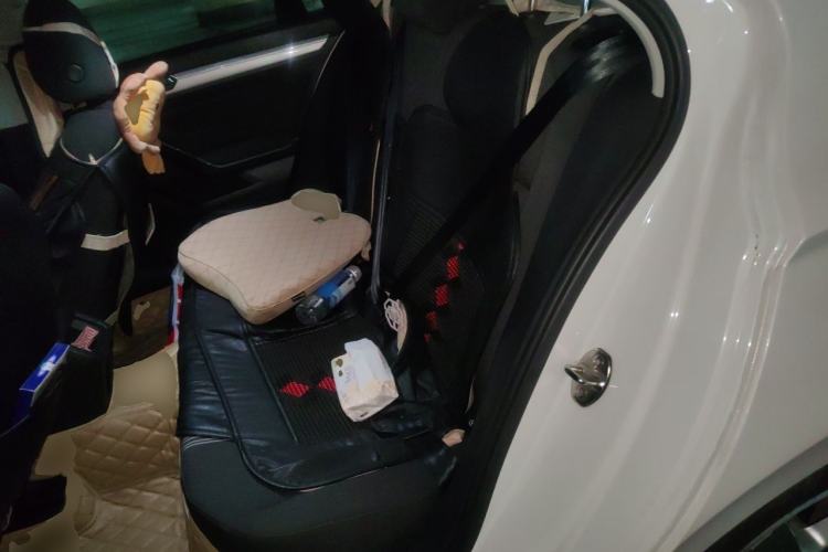 Used Volkswagen Lamando 2015 230TSI DSG Fashion Edition Left Rear Seat