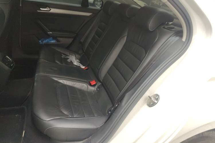 Used Volkswagen Lamando 2015 280TSI DSG Comfort Edition Left Rear Seat