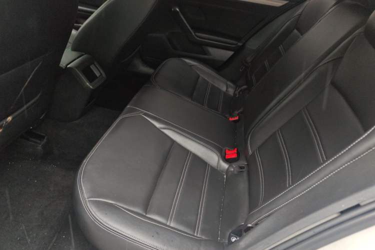 Used Volkswagen Lamando 2015 230TSI Manual Trend Edition Left Rear Seat