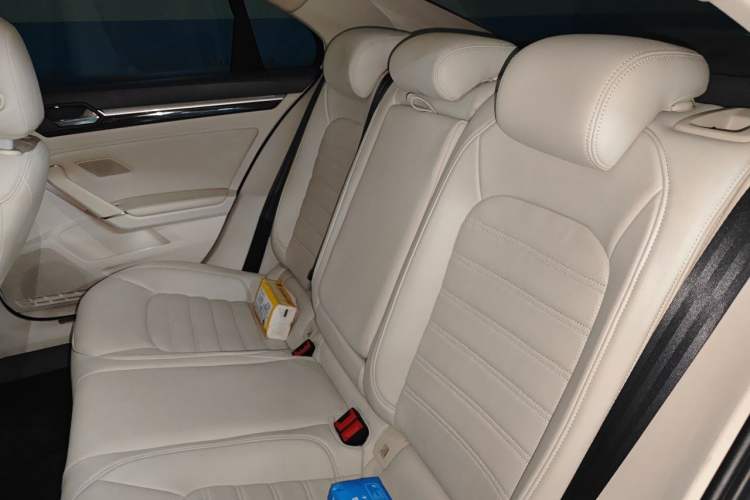 Used Volkswagen Lamando 2015 280TSI DSG Luxury Edition Left Rear Seat