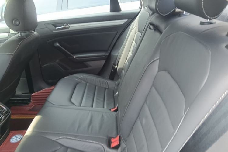 Used Volkswagen Lamando 2015 280TSI DSG Comfort Edition Left Rear Seat