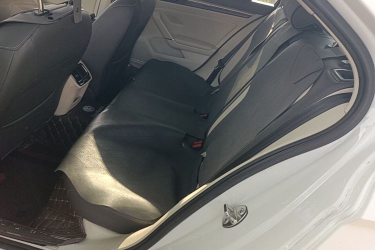 Used Volkswagen Lamando 2015 280TSI Manual Comfort Edition Left Rear Seat