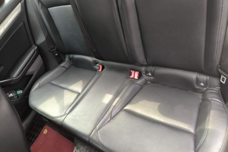 Used Volkswagen Lamando 2015 230TSI DSG Fashion Edition Left Rear Seat