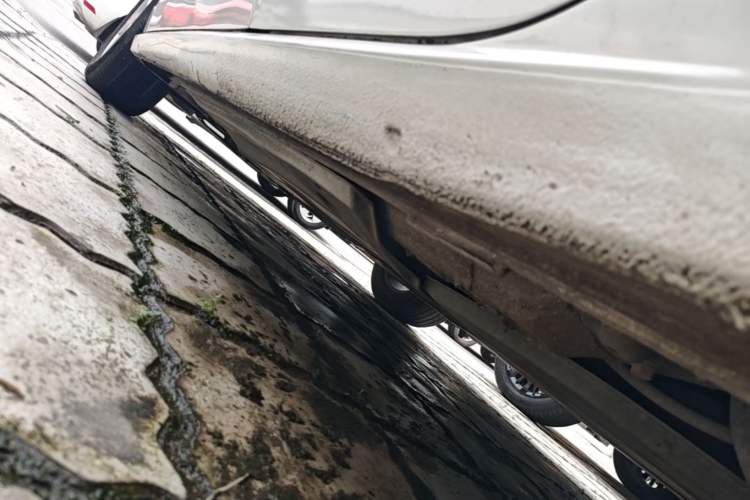 Used Volkswagen Lamando 2015 230TSI DSG Fashion Edition Left Side Sill