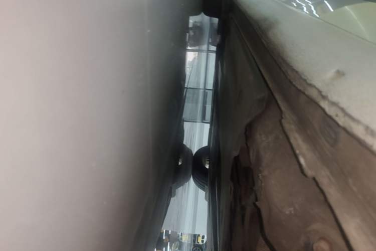 Used Volkswagen Lamando 2015 280TSI DSG Comfort Edition Left Side Sill