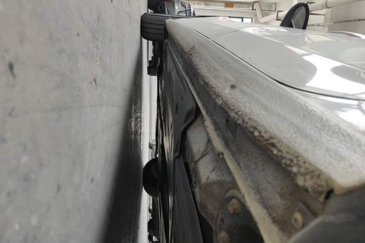 Used Volkswagen Lamando 2015 230TSI DSG Fashion Edition Left Side Sill