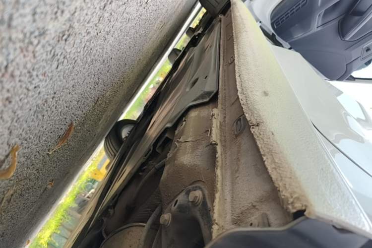 Used Volkswagen Lamando 2015 330TSI DSG Comfort Edition Left Side Sill