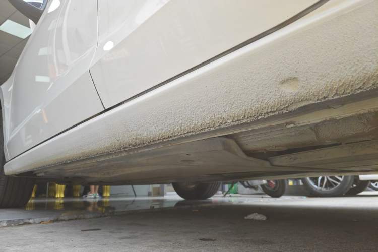 Used Volkswagen Lamando 2015 230TSI DSG Fashion Edition Left Side Sill