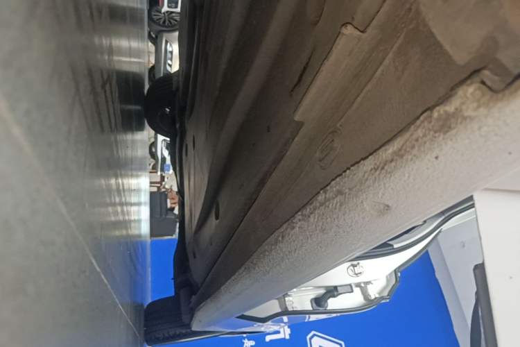 Used Volkswagen Lamando 2015 280TSI DSG Comfort Edition Left Side Sill