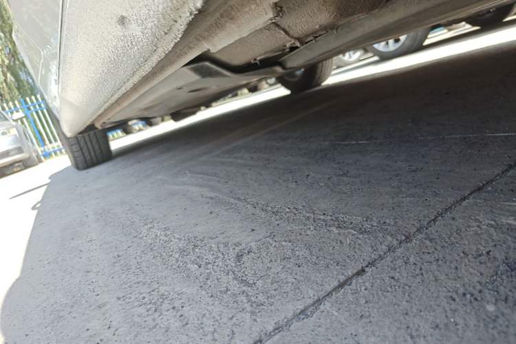Used Volkswagen Lamando 2015 230TSI DSG Fashion Edition Left Side Sill