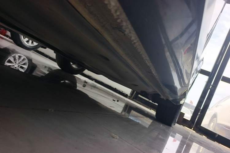 Used Volkswagen Lamando 2015 230TSI DSG Fashion Edition Left Side Sill