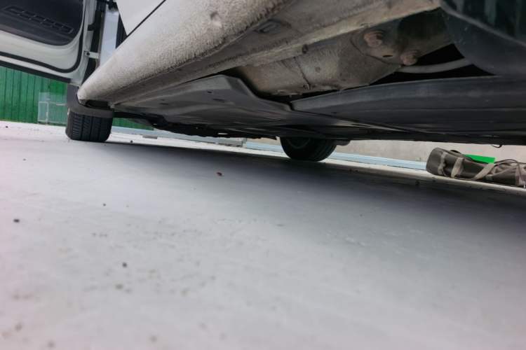 Used Volkswagen Lamando 2015 230TSI DSG Fashion Edition Left Side Sill