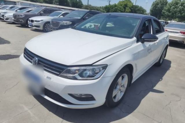 Used Volkswagen Lamando 2015 230TSI DSG Fashion Edition