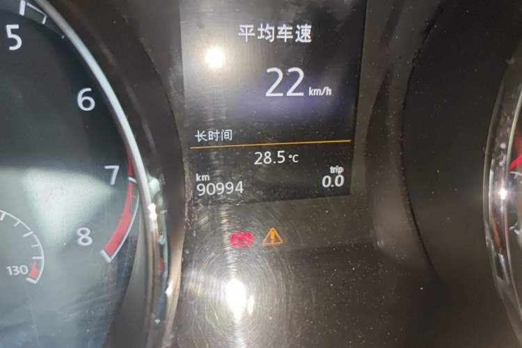 Used Volkswagen Lamando 2015 280TSI DSG Comfort Edition Odometer Close Up
